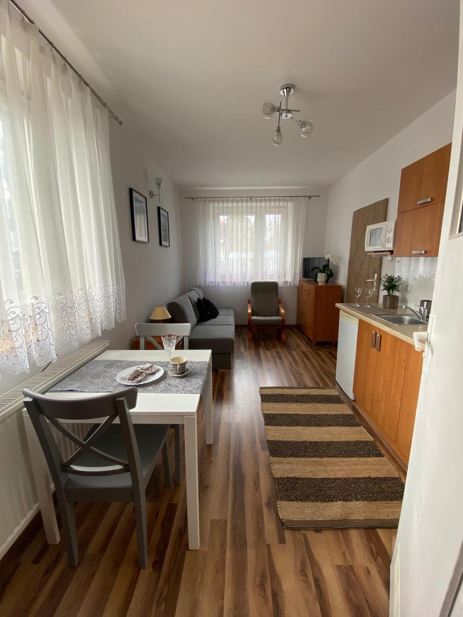Pokoje Pod Kasztanami Jantar Extérieur photo
